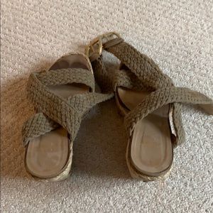 Stuart Weitzman size 6 Camel Laniard